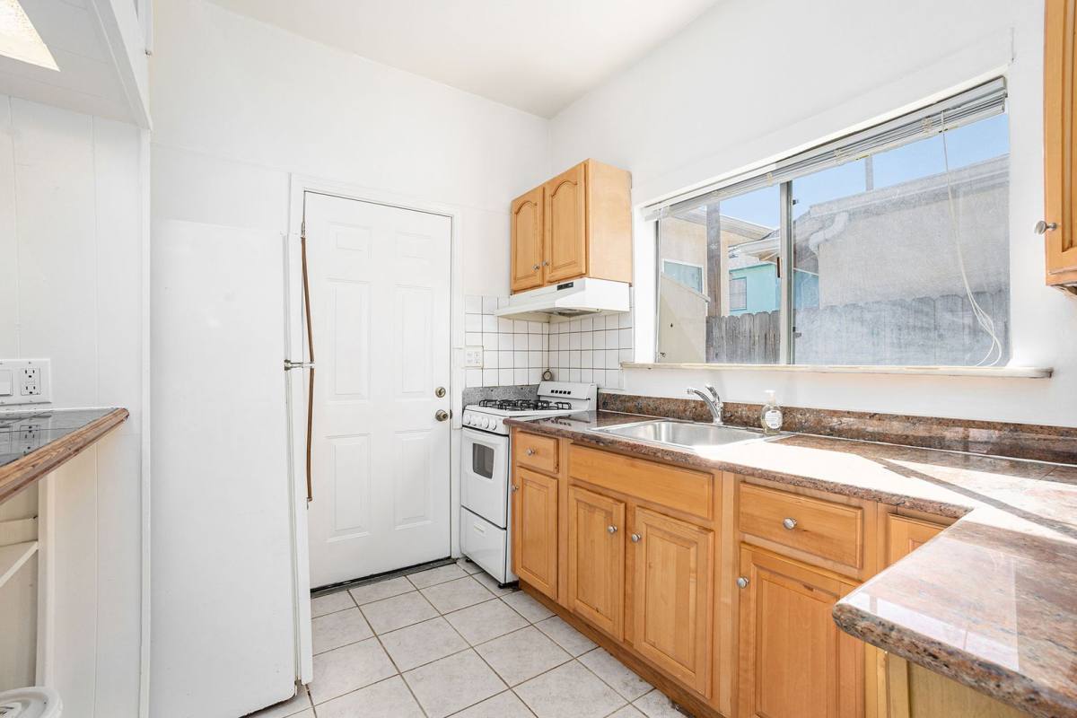House for rent at 453 Central Ave, Alameda, CA 94501