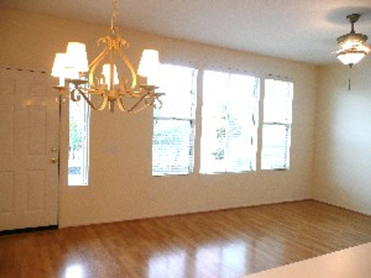 Townhouse for rent at 1326 Statice Court, Carlsbad, CA 92011
