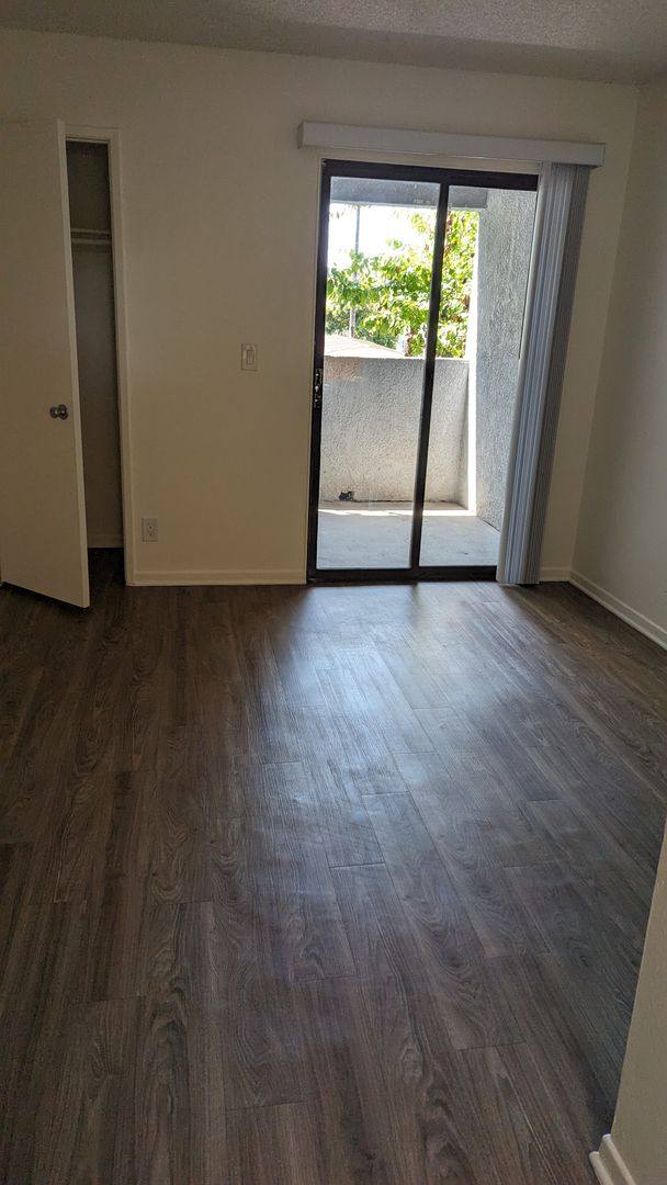 Apartment for rent at 9922 W Broadway, Anaheim, CA 92804