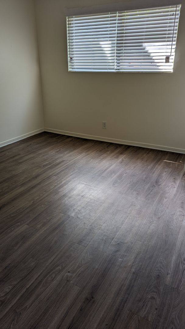 Apartment for rent at 9922 W Broadway, Anaheim, CA 92804