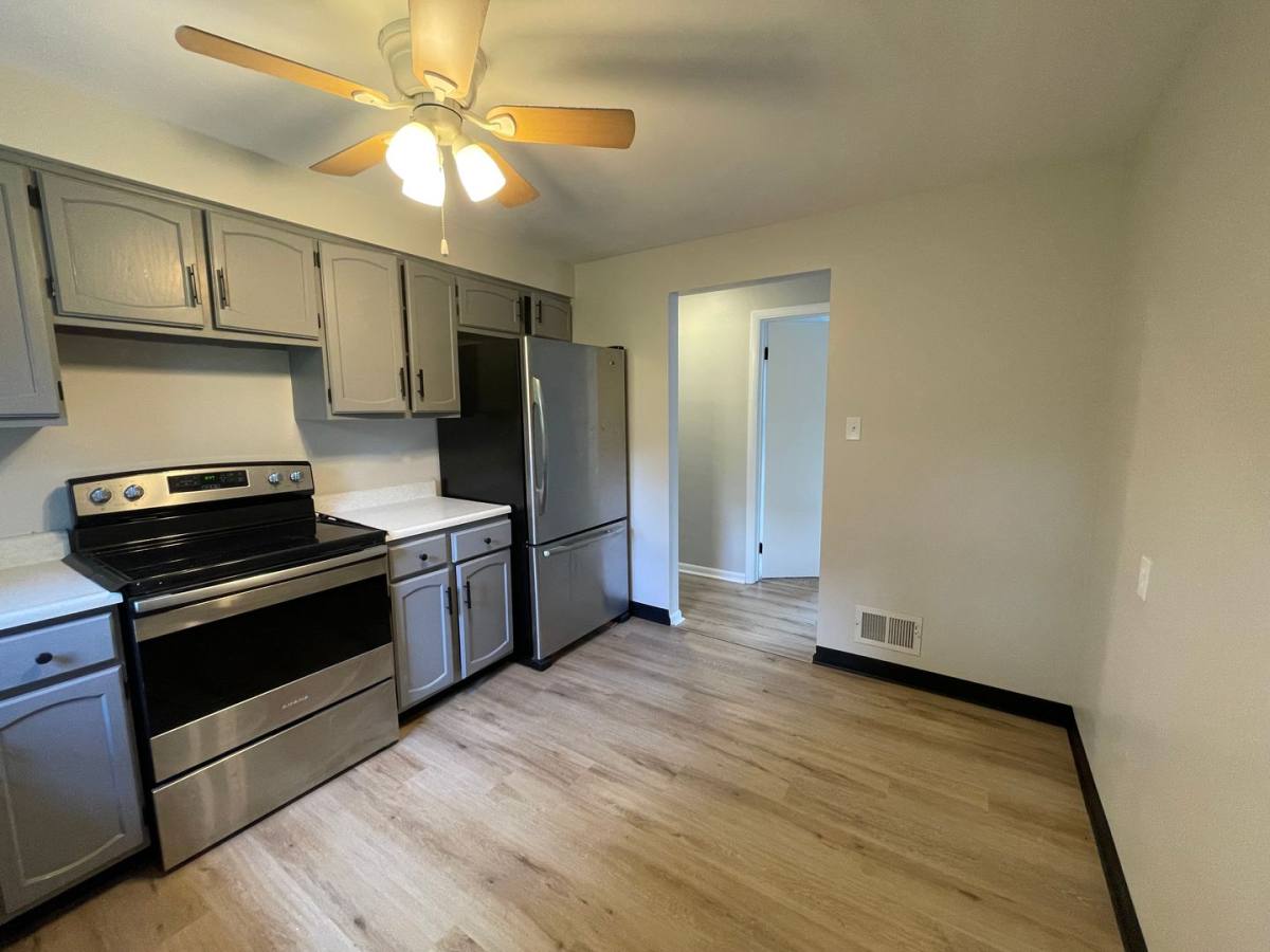 Apartment for rent at 112 Woodlawn Ave, Pittsburgh, PA 15202