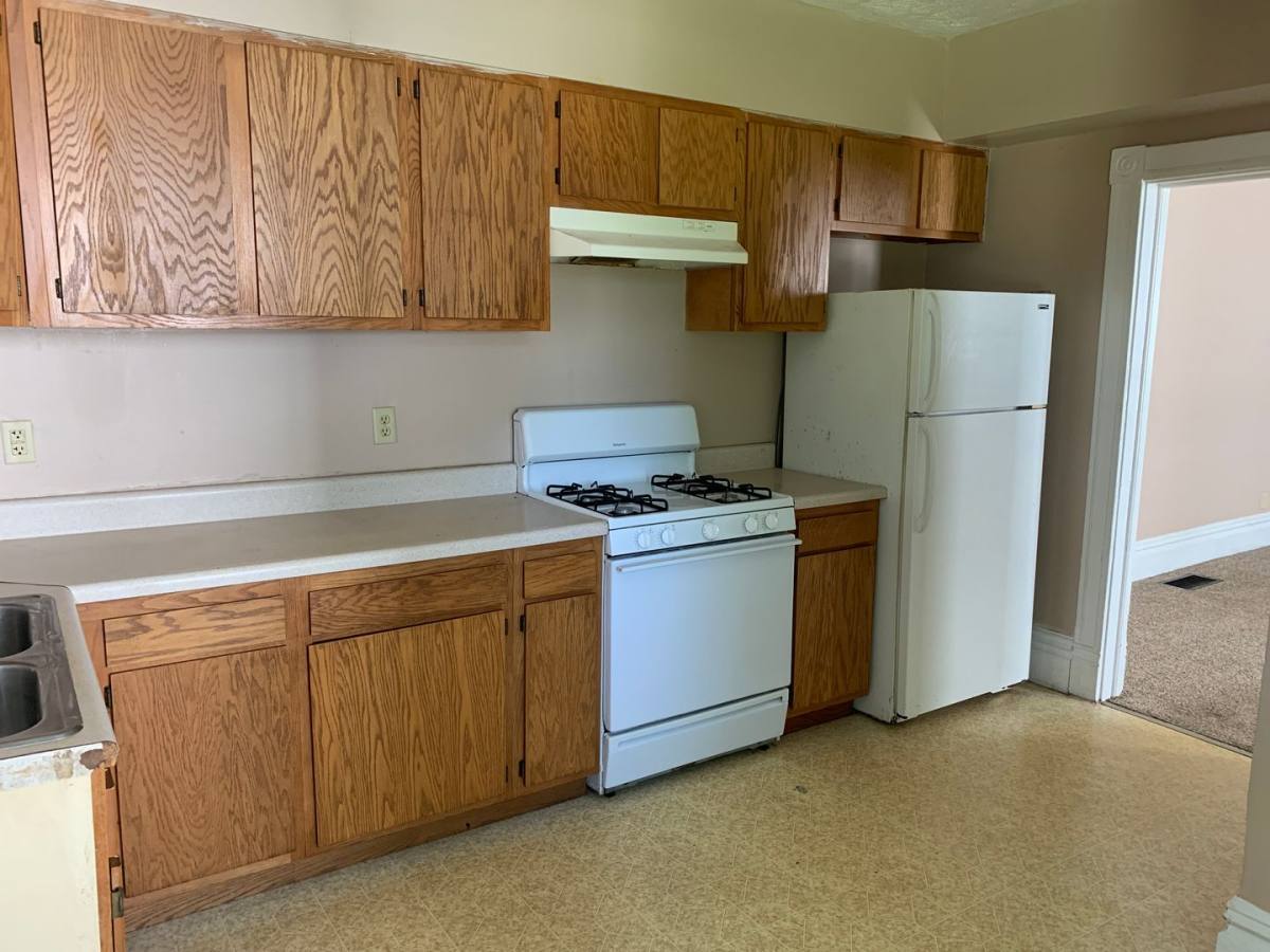Apartment for rent at 1336 Lynn St, Parkersburg, WV 26101