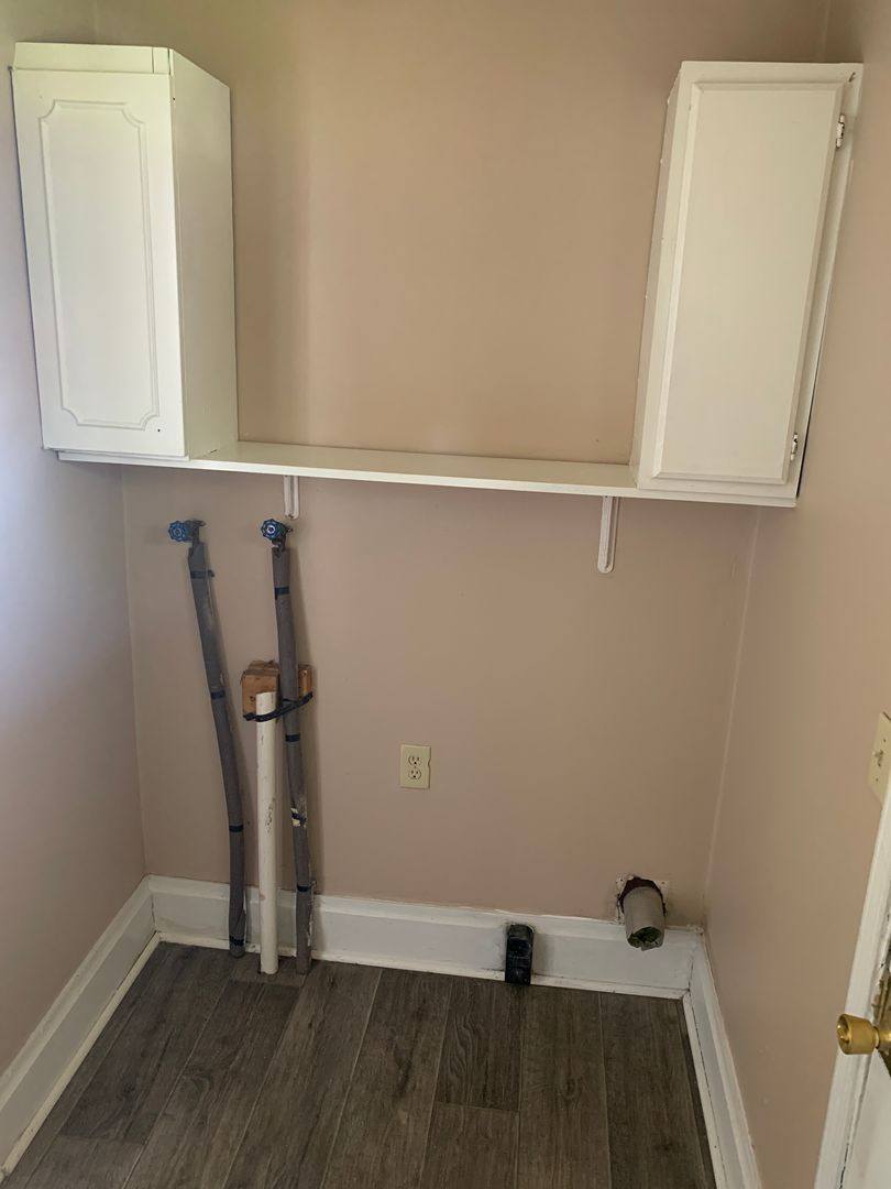 Apartment for rent at 1336 Lynn St, Parkersburg, WV 26101