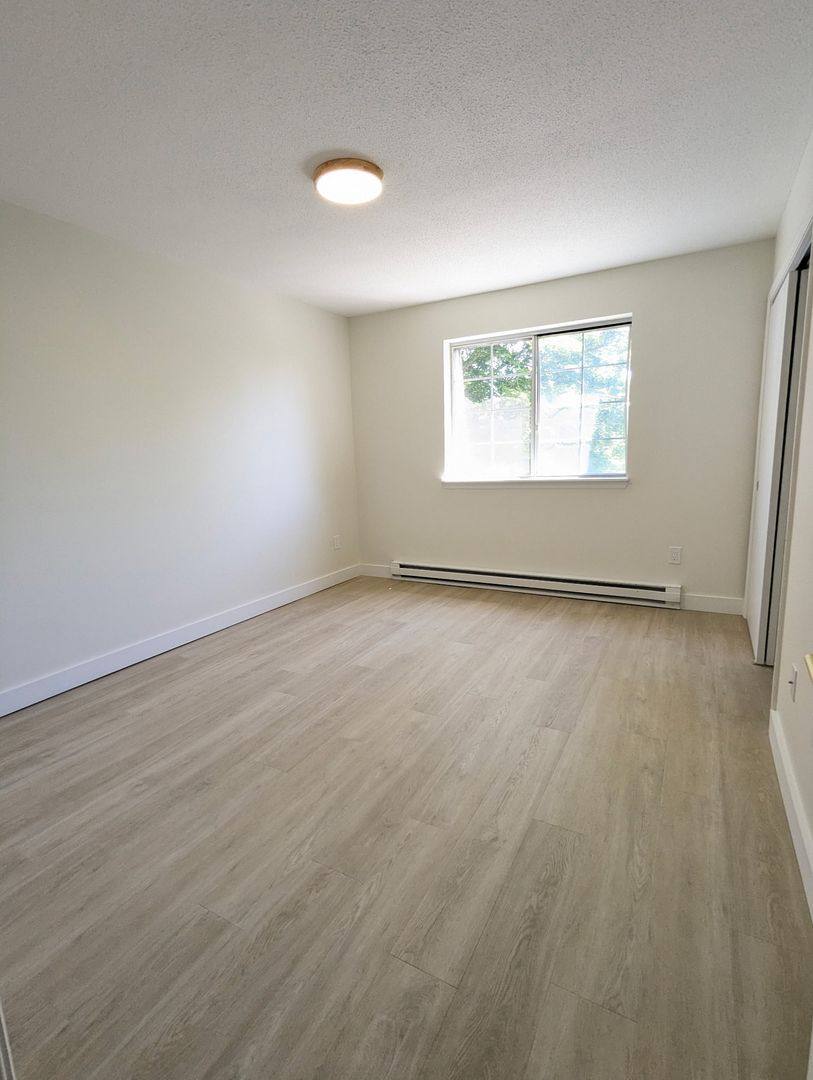 Apartment for rent at 446 Perkins Ave, Waterbury, CT 06704