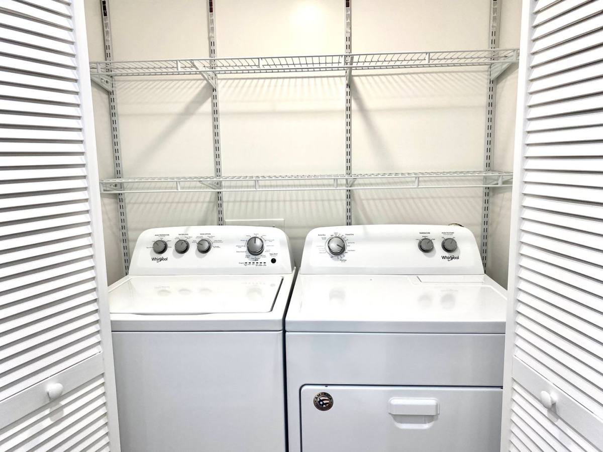 Apartment for rent at 4506 N Sheridan, Chicago, IL 60640