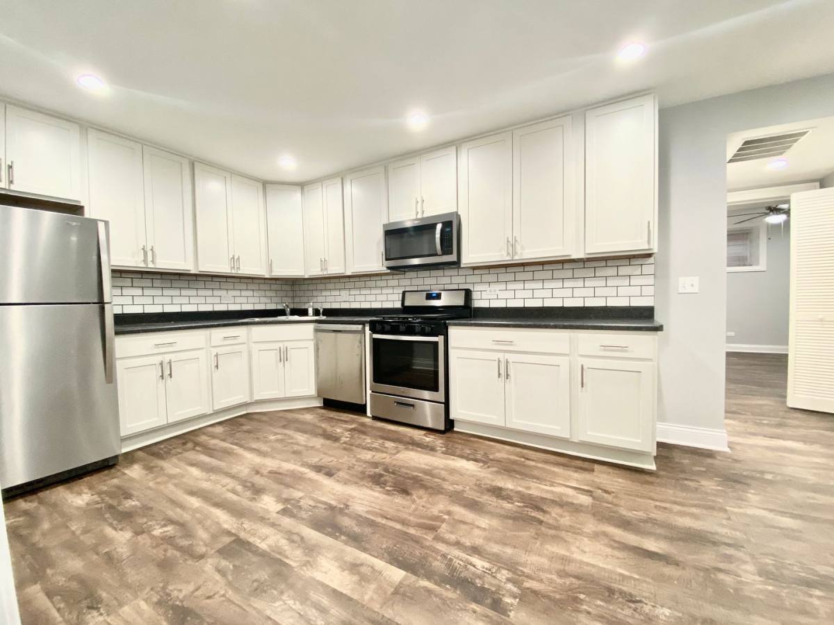 Apartment for rent at 4506 N Sheridan, Chicago, IL 60640