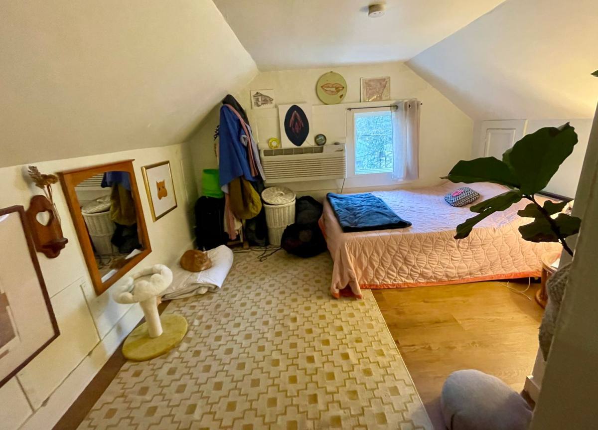 Apartment for rent at 1205 N Greensboro St, Carrboro, NC 27510