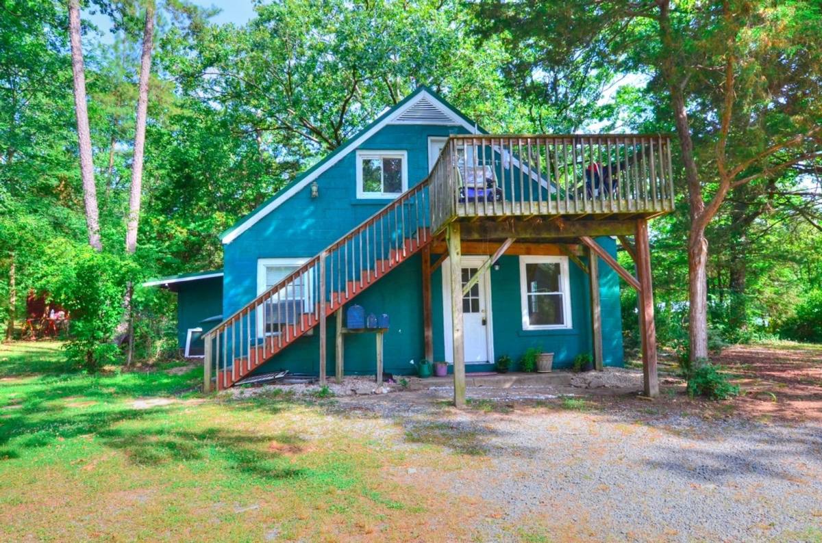 Apartment for rent at 1205 N Greensboro St, Carrboro, NC 27510