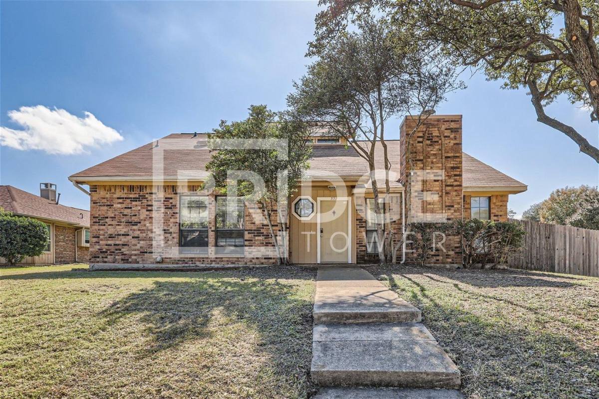 House for rent at 322 Antler Court, Lewisville, TX 75067