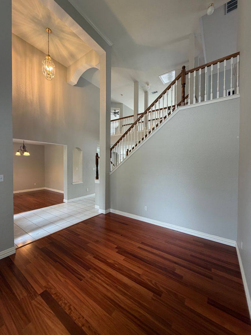 House for rent at 1609 Simsbury Dr, Plano, TX 75025