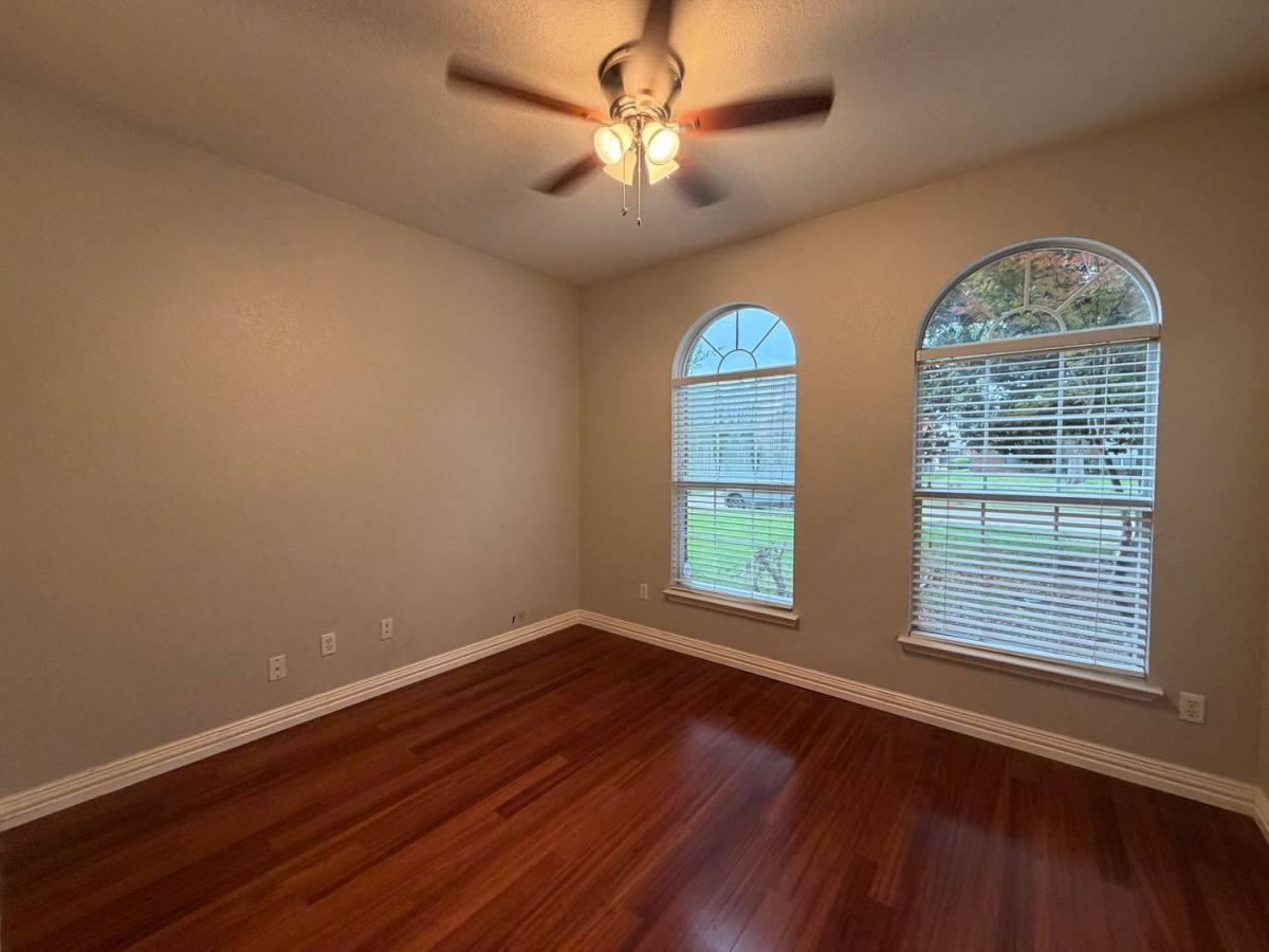 House for rent at 1609 Simsbury Dr, Plano, TX 75025