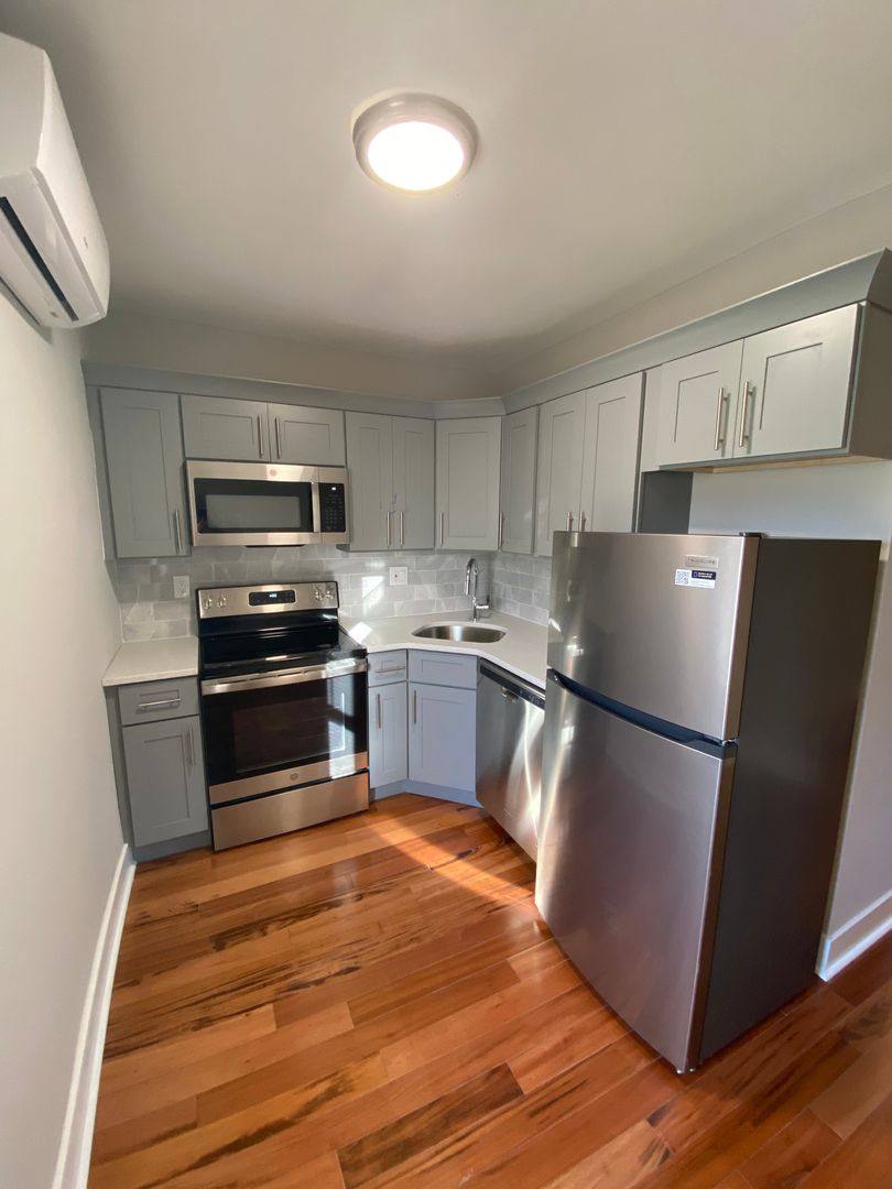 Apartment for rent at 310 Dickinson St, Philadelphia, PA 19147