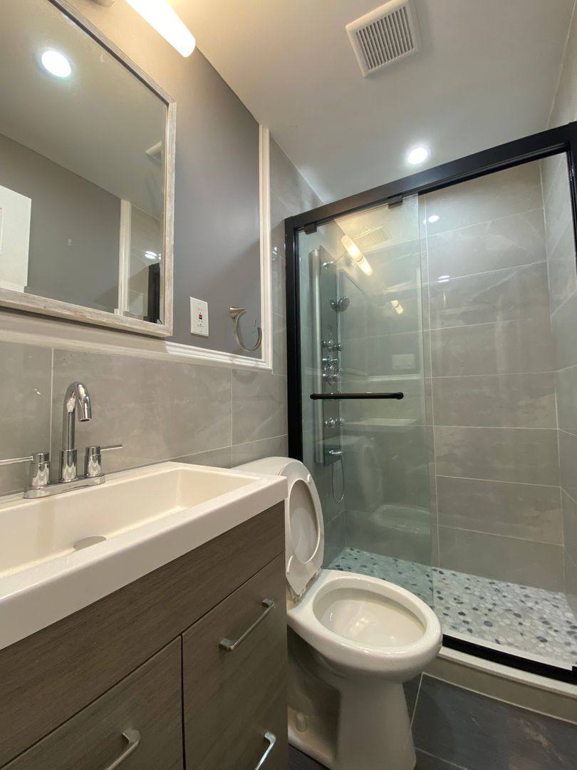 Apartment for rent at 310 Dickinson St, Philadelphia, PA 19147