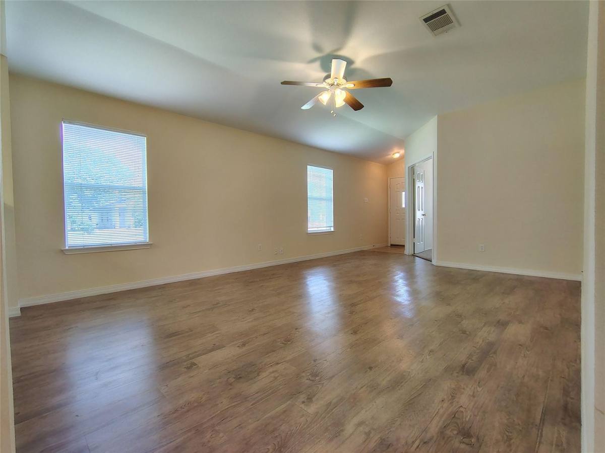 House for rent at 100 Steven St, Hutto, TX 78634