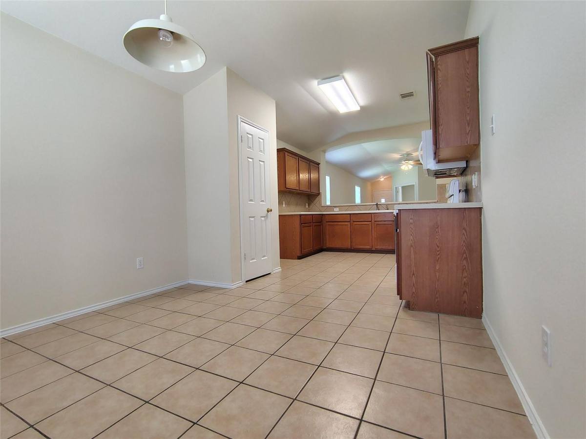 House for rent at 100 Steven St, Hutto, TX 78634