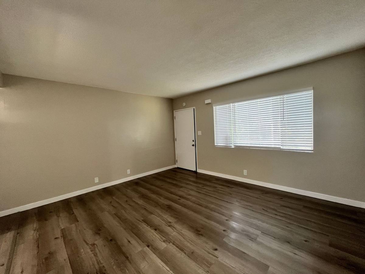 Apartment for rent at 2312 Santa Fe Ave, Long Beach, CA 90810