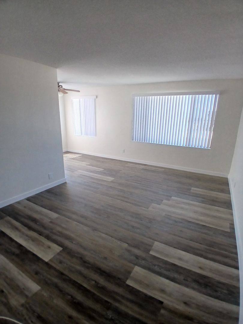 Apartment for rent at 215 Atlantic Ave, Long Beach, CA 90802