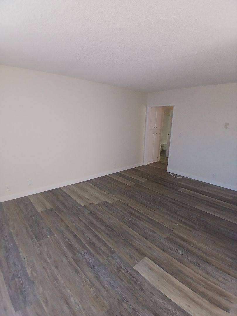 Apartment for rent at 215 Atlantic Ave, Long Beach, CA 90802