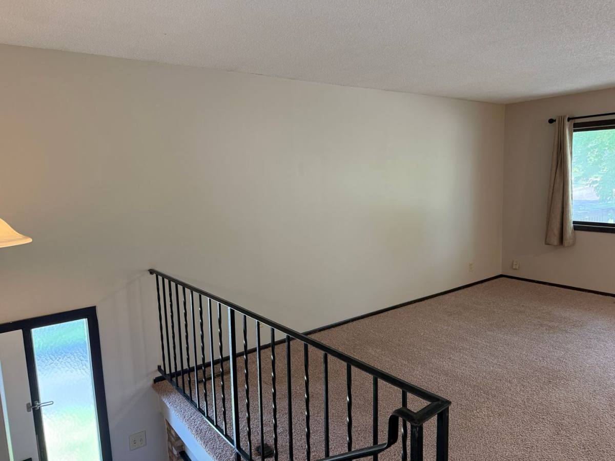 Townhouse for rent at 8201 W Park Hills Dr, Minneapolis, MN 55438