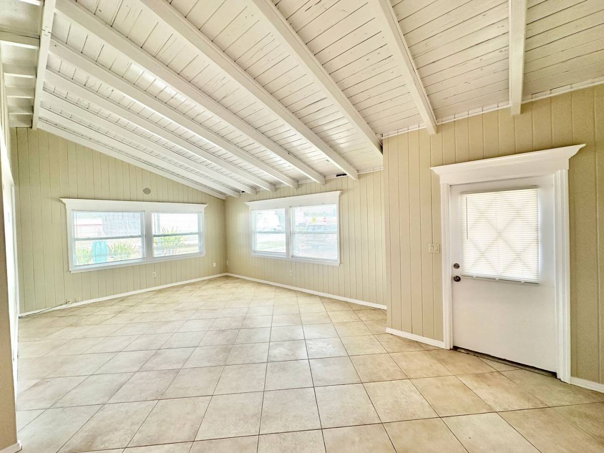 House for rent at 3140 Caledonia Ave, Naples, FL 34112