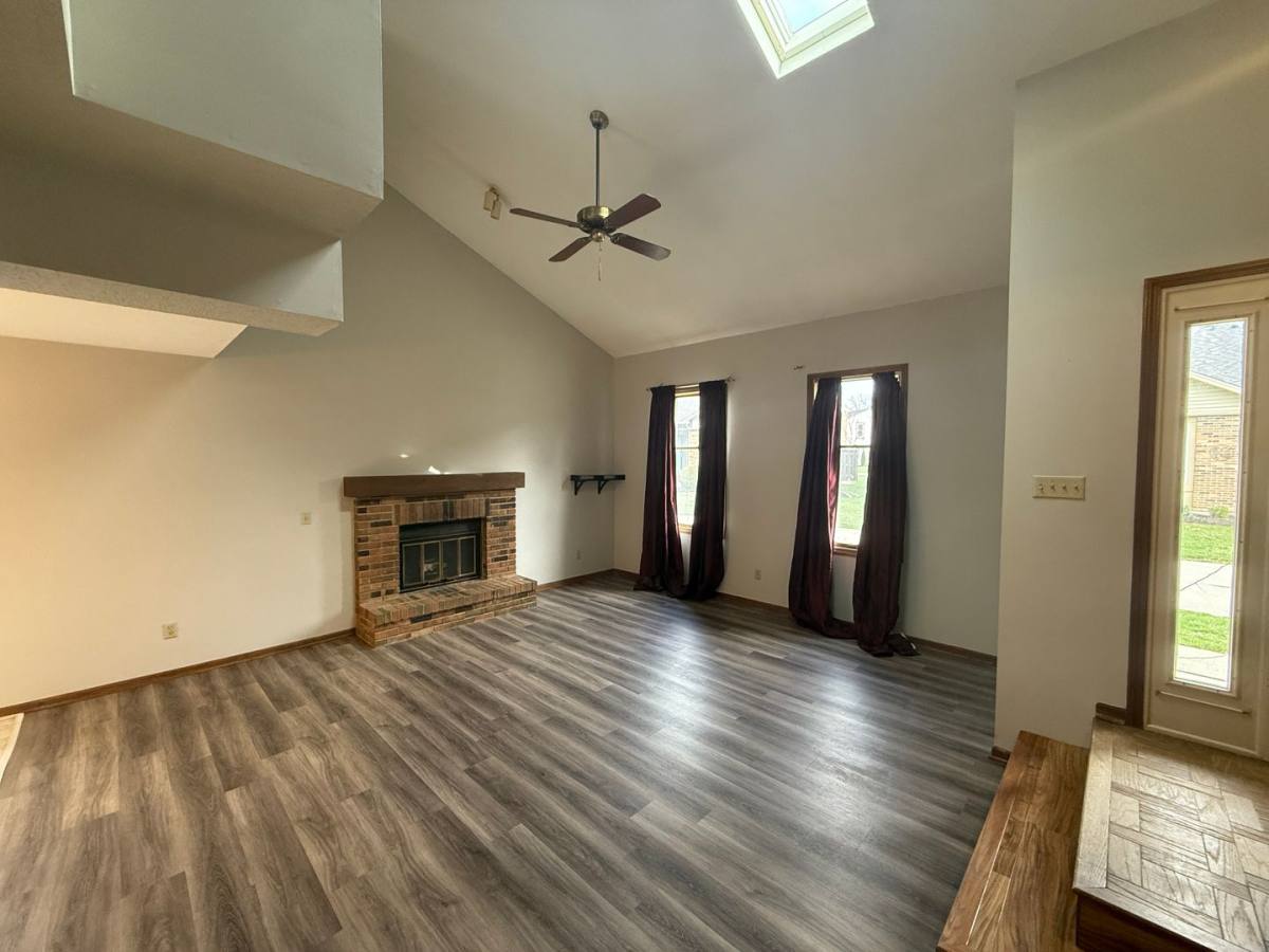 House for rent at 5123 Pinebrook Dr, Fort Wayne, IN 46804