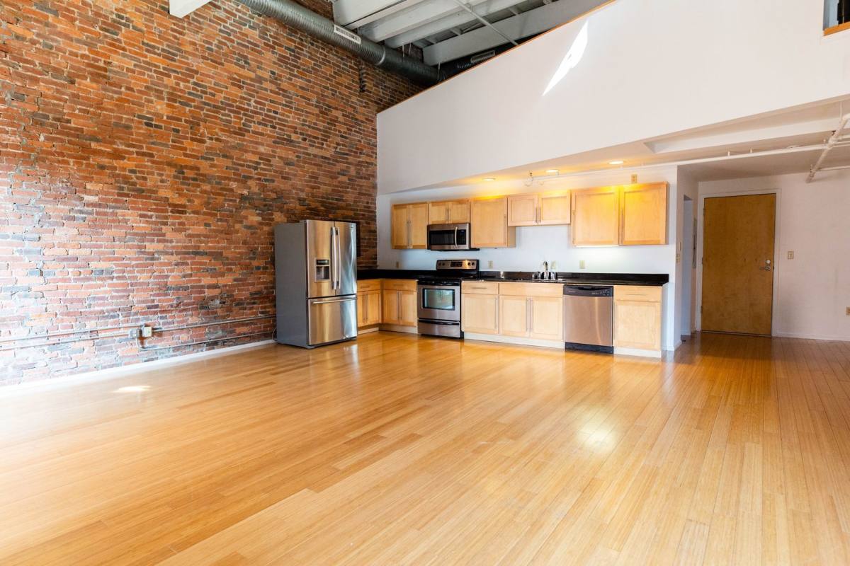 Condo for rent at 305 Church St, Nashville, TN 37201