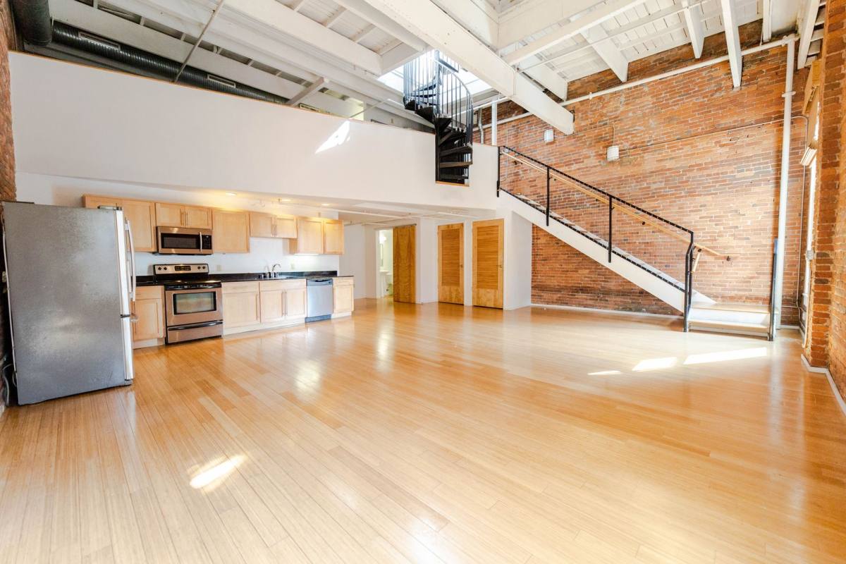 Condo for rent at 305 Church St, Nashville, TN 37201