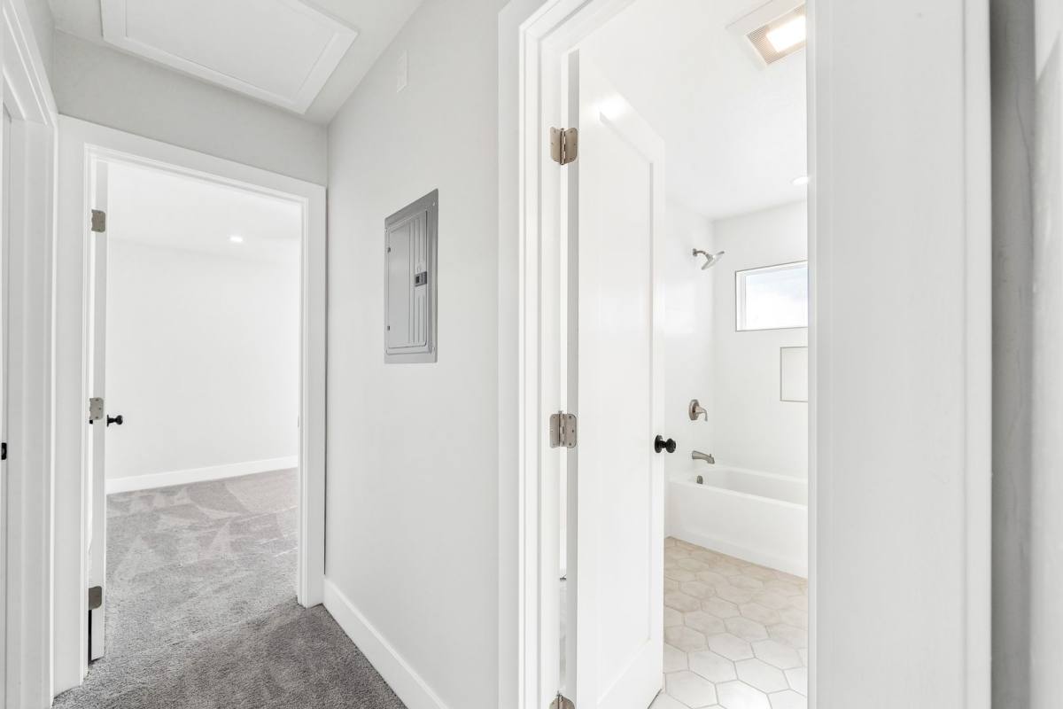 Apartment for rent at 402 13th St, Huntington Beach, CA 92648