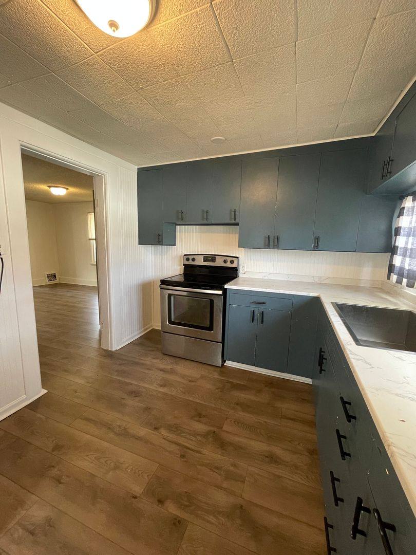 House for rent at 896 W 5th, Emporia, KS 66801