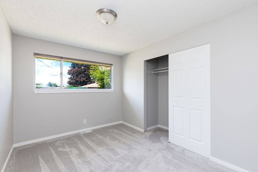 House for rent at 654 Jefferson Ave NE, Renton, WA 98056