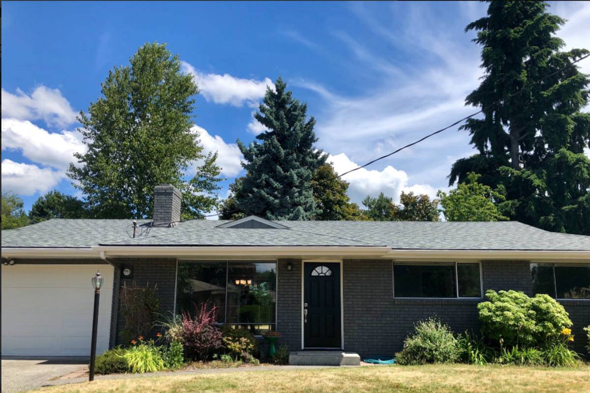 House for rent at 654 Jefferson Ave NE, Renton, WA 98056
