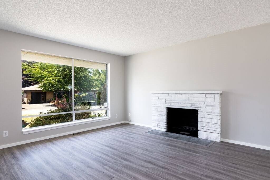 House for rent at 654 Jefferson Ave NE, Renton, WA 98056