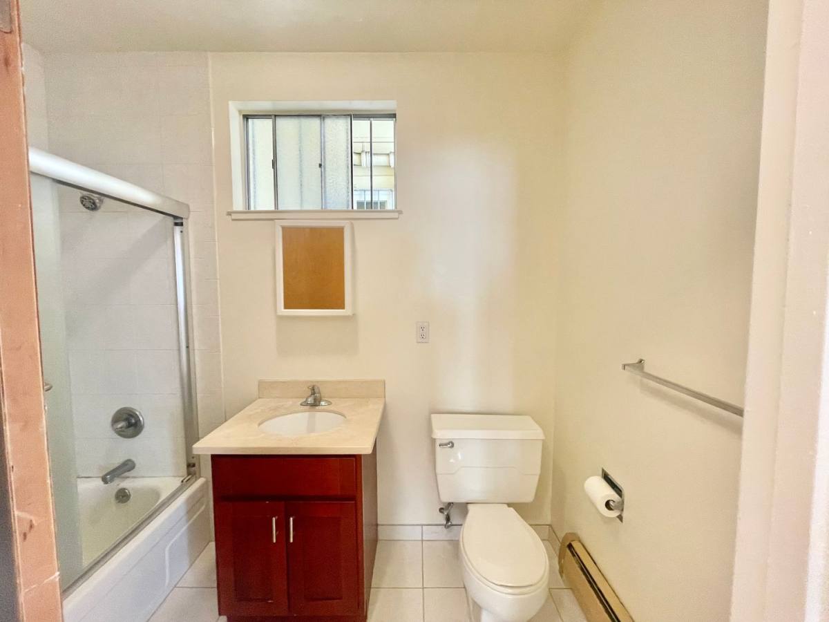 Apartment for rent at 1324 Jackson St, San Francisco, CA 94109