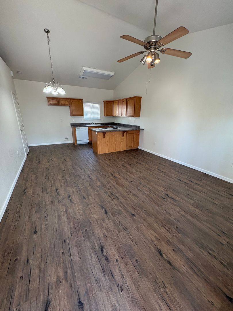 Apartment for rent at 1311-1323 S Crowe St, Visalia, CA 93277