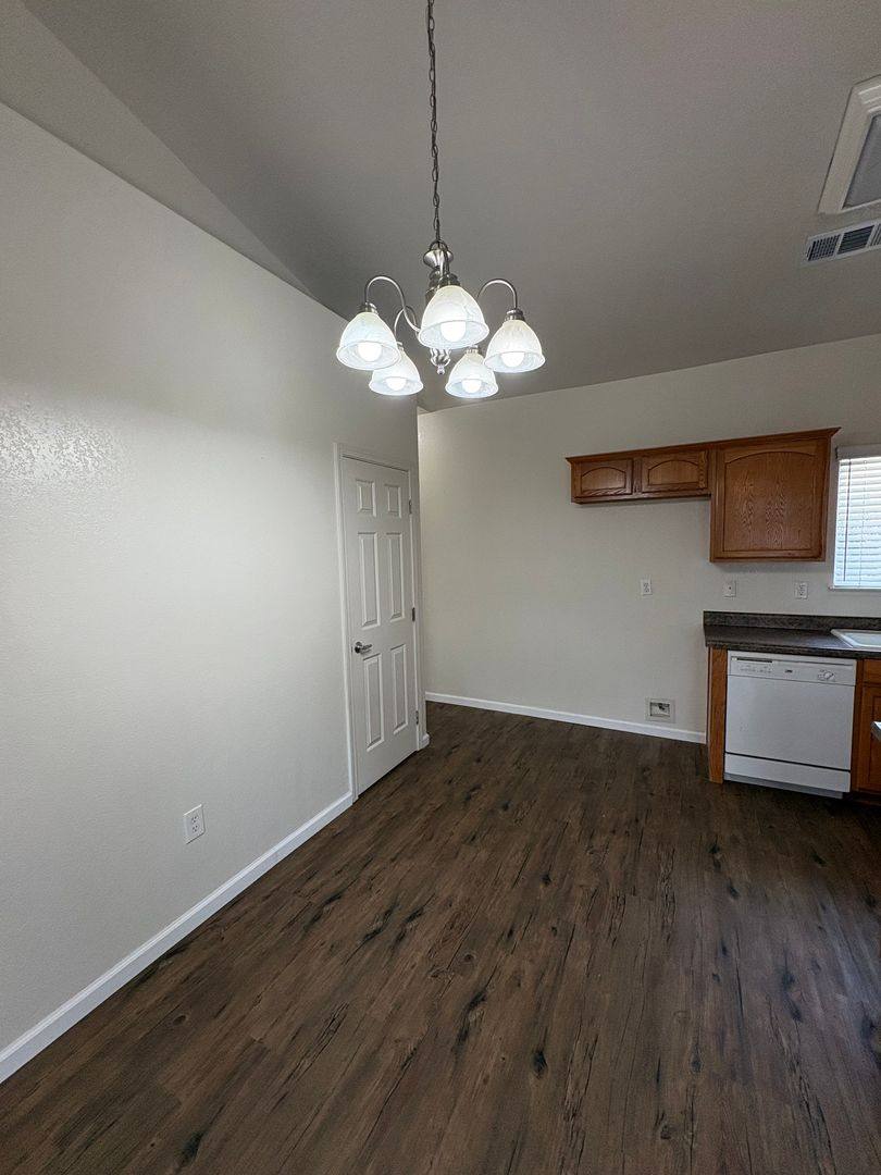 Apartment for rent at 1311-1323 S Crowe St, Visalia, CA 93277