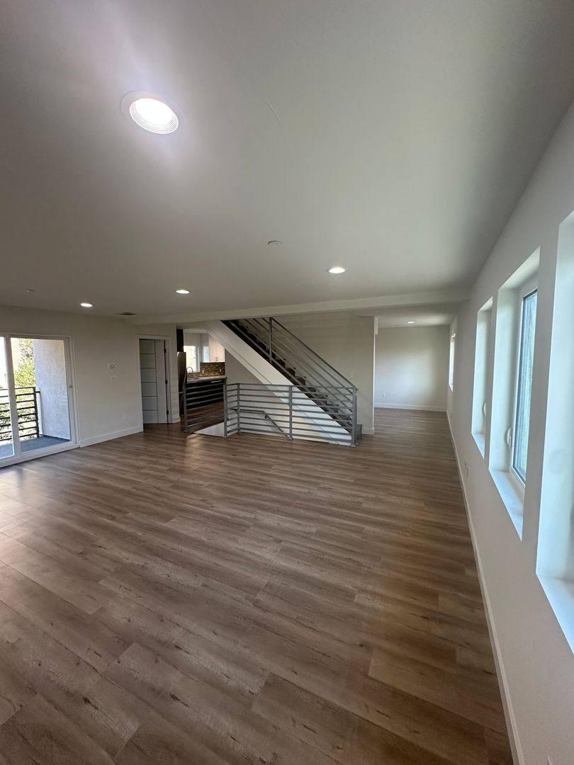 Townhouse for rent at 16561 Vine Terrace, Van Nuys, CA 91406