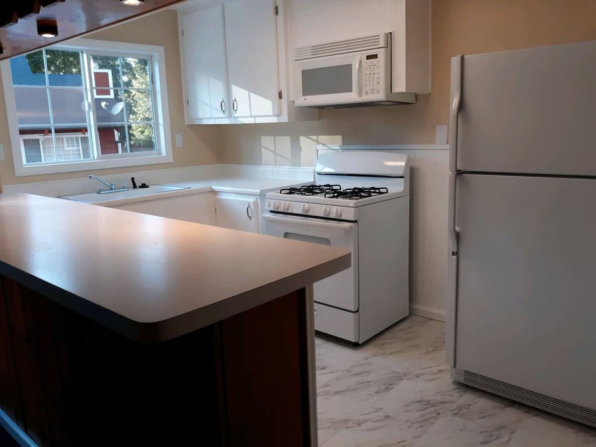 Apartment for rent at 43405 Sheep Horn Rd, Big Bear Lake, CA 92315