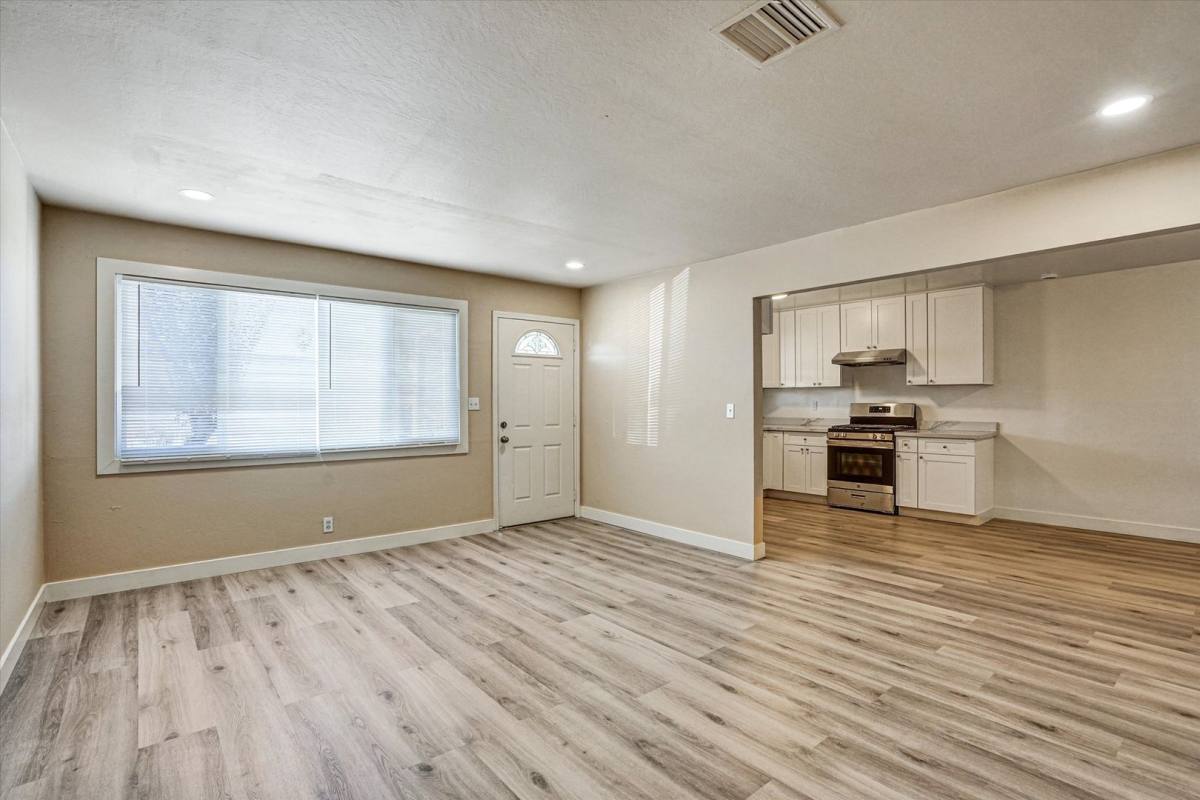 House for rent at 452 Wilshire Ave, Vallejo, CA 94591