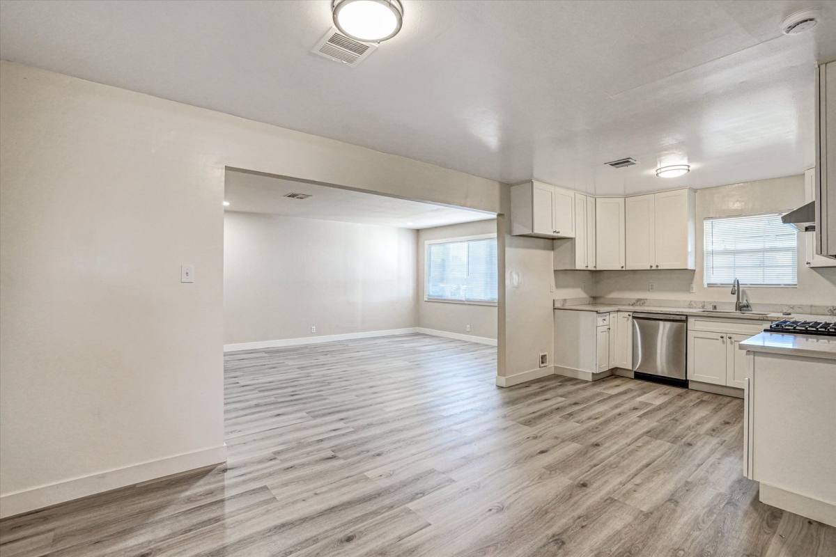 House for rent at 452 Wilshire Ave, Vallejo, CA 94591