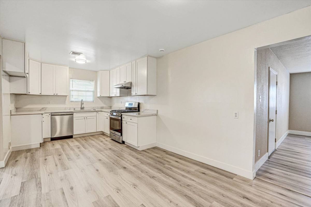 House for rent at 452 Wilshire Ave, Vallejo, CA 94591