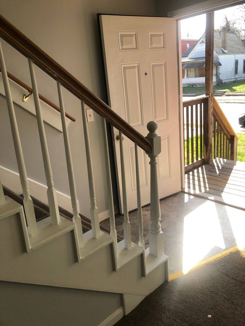 Apartment for rent at 2729 W Chestnut St #KEY, Louisville, KY 40211