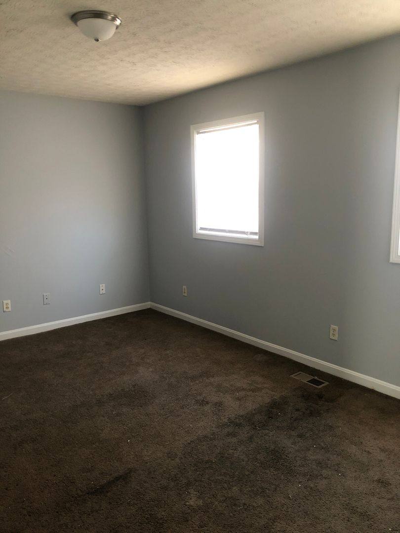 Apartment for rent at 2729 W Chestnut St #KEY, Louisville, KY 40211