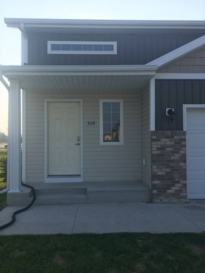 House for rent at 3114 27th St S, Moorhead, MN 56560