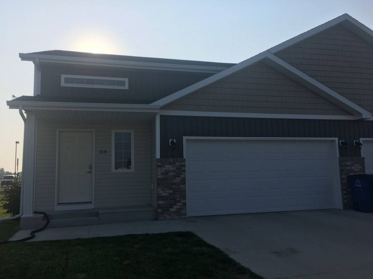 House for rent at 3114 27th St S, Moorhead, MN 56560
