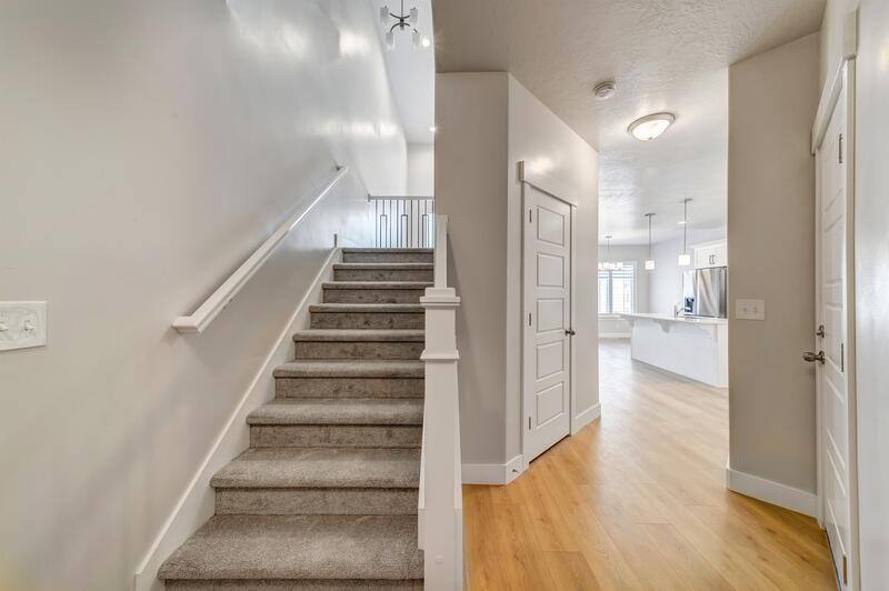 Townhouse for rent at 4165 W 2010 N, Lehi, UT 84043