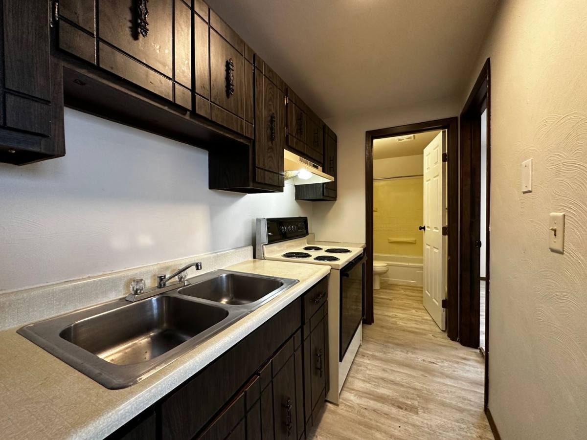 Apartment for rent at 1052 Winter Lane, Green Bay, WI 54302