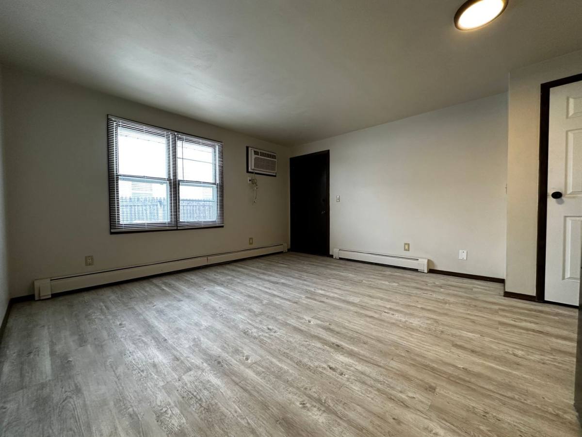 Apartment for rent at 1052 Winter Lane, Green Bay, WI 54302