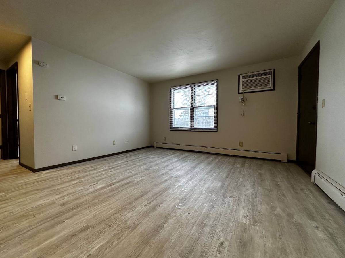 Apartment for rent at 1052 Winter Lane, Green Bay, WI 54302