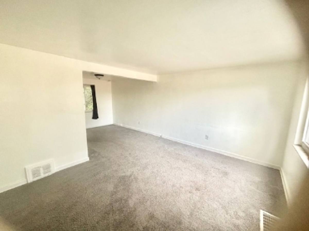Apartment for rent at 2020 Lindsay Rd, Pittsburgh, PA 15221