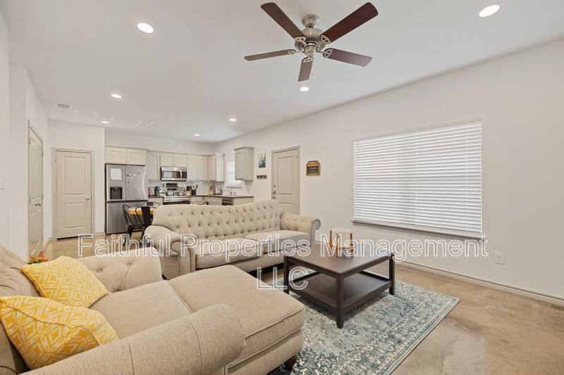 Apartment for rent at 10071 Shadow Wood Circle, Whitehouse, TX 75791